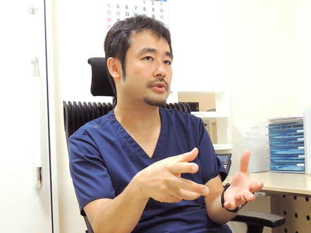 根本 哲宏 院長